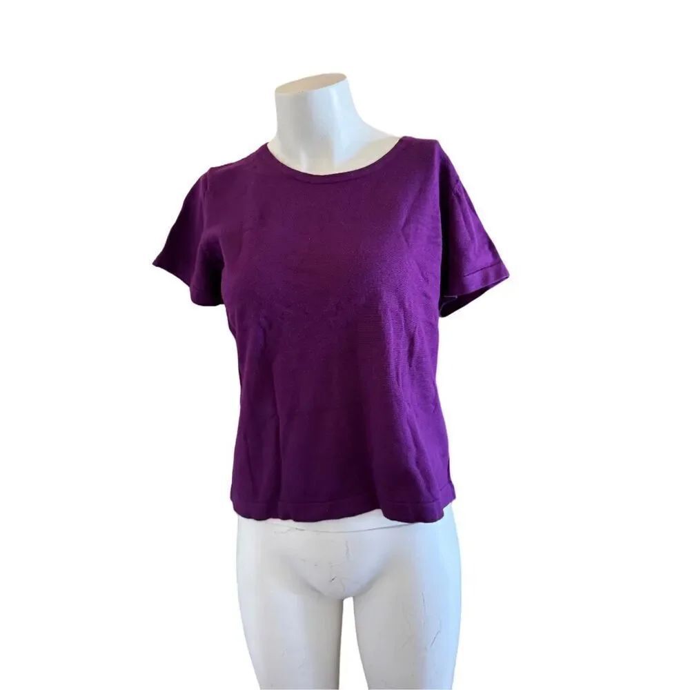 Jaclyn smith deep plum purple crew neck  women’s medium blouse crew neck short s